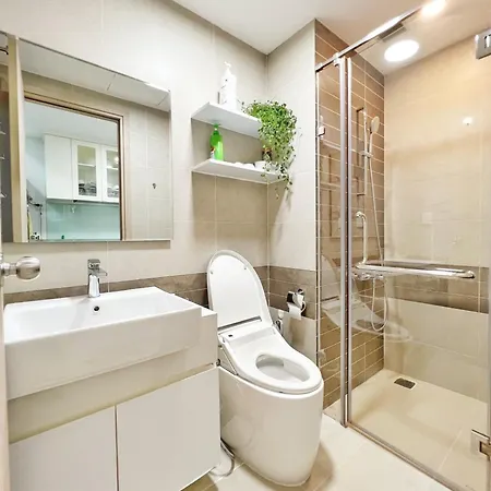 Modern Apartments In Rivergate Ho Chi Minh City Exterior photo